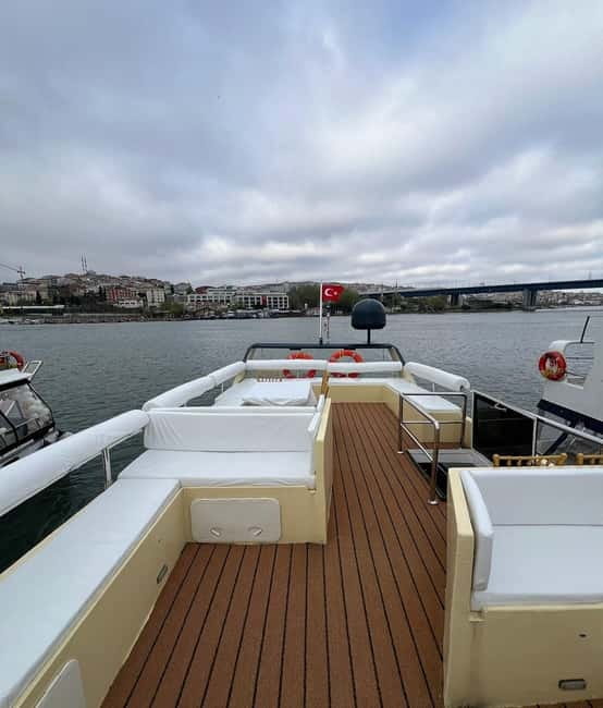 Istanbul: Sunset Bosphorus Yacht Cruise with A break on Asia - Why the $17 price works