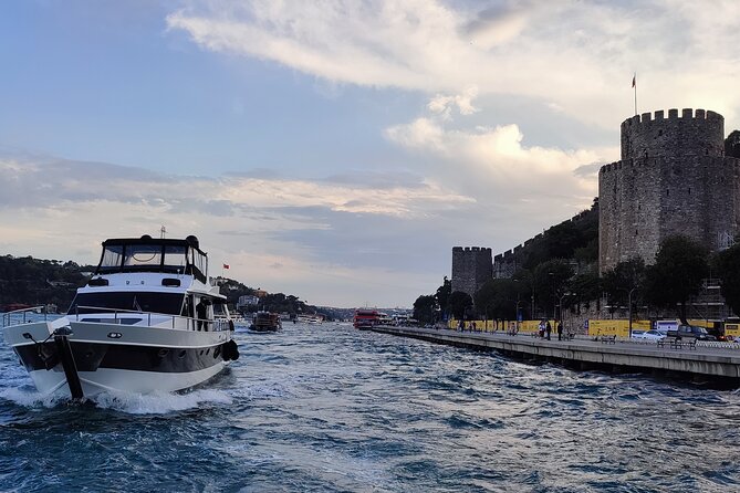 Istanbul Sunset Cruise With Luxury Yacht On Bosphorus - Asian shore: pavilions, mansions, and waterfront neighborhoods