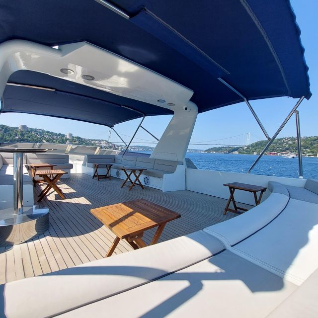 İstanbul: Sunset Cruise with Refreshments - Tea, Turkish coffee, and the onboard food