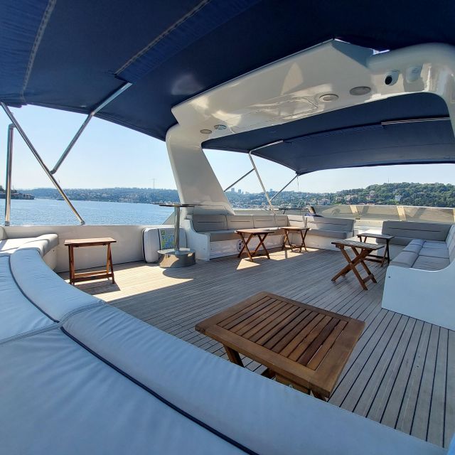 İstanbul: Sunset Cruise with Refreshments - The guide and the pace of the commentary
