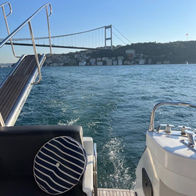Istanbul: Sunset or Day Small-Group Yacht Cruise with Snacks - What the small yacht changes