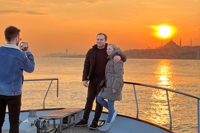 Istanbul Sunset Yacht Cruise on the Bosphorus with Transfers - Why the Bosphorus is Istanbul’s best evening theater