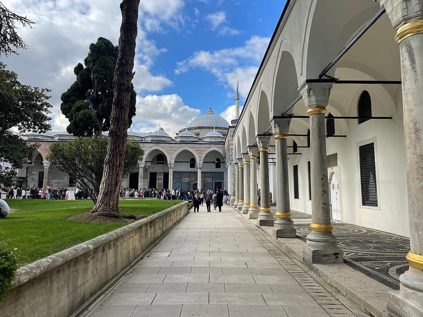 Istanbul: Topkapi Palace and Harem Ticket with Audio Guide - Why Topkapi Palace deserves a long morning