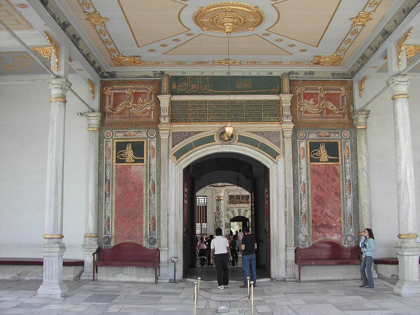 Istanbul: Topkapi Palace and Harem Ticket with Audio Guide - The Harem: the ticket’s biggest advantage