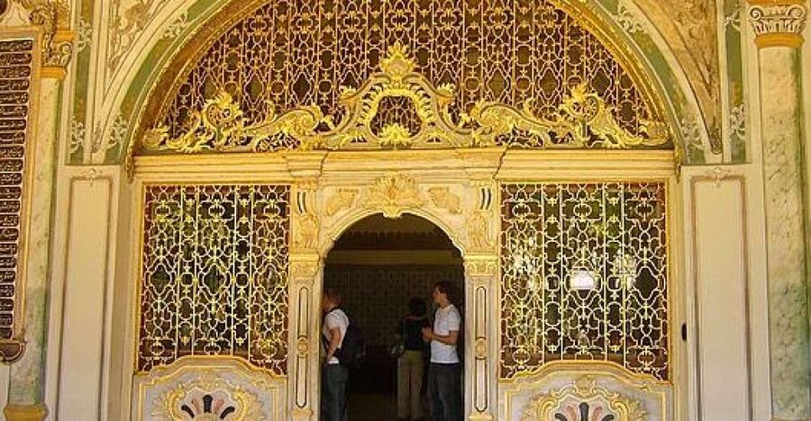 Istanbul: Topkapi Palace Guided Tour - Who should book this Topkapi visit?