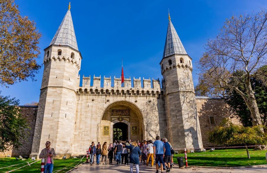 Istanbul: Topkapi Palace, Hagia Sophia & Blue Mosque - What the guide adds to the experience