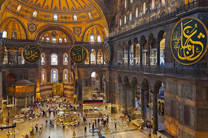 Istanbul: Topkapi Palace, Hagia Sophia & Blue Mosque - Grand Bazaar: shopping with a time limit