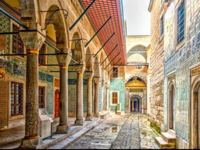 Topkapi Palace & Harem Tour Skip-the-Line Ticket