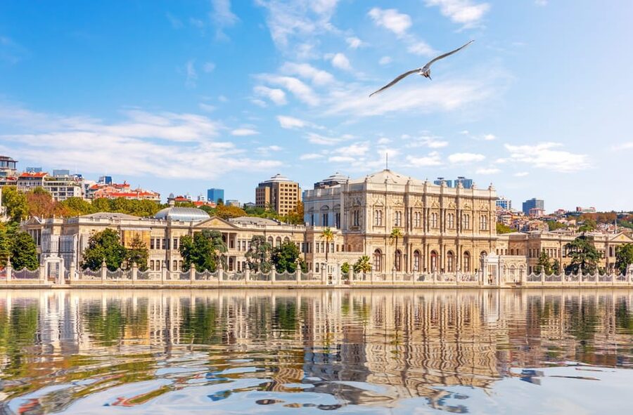 Istanbul: TouristPass Skip-the-Line Entry to 100+Attractions - Food, photos, and local flavor