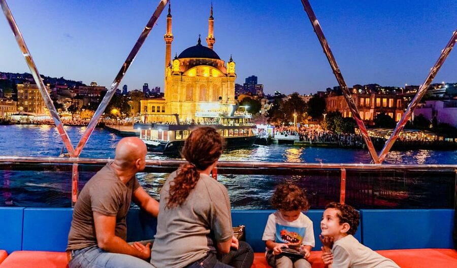 İstanbul: Turkish Night On the Bosphorus with Private Table - Dinner, drinks, and what the $41 price buys