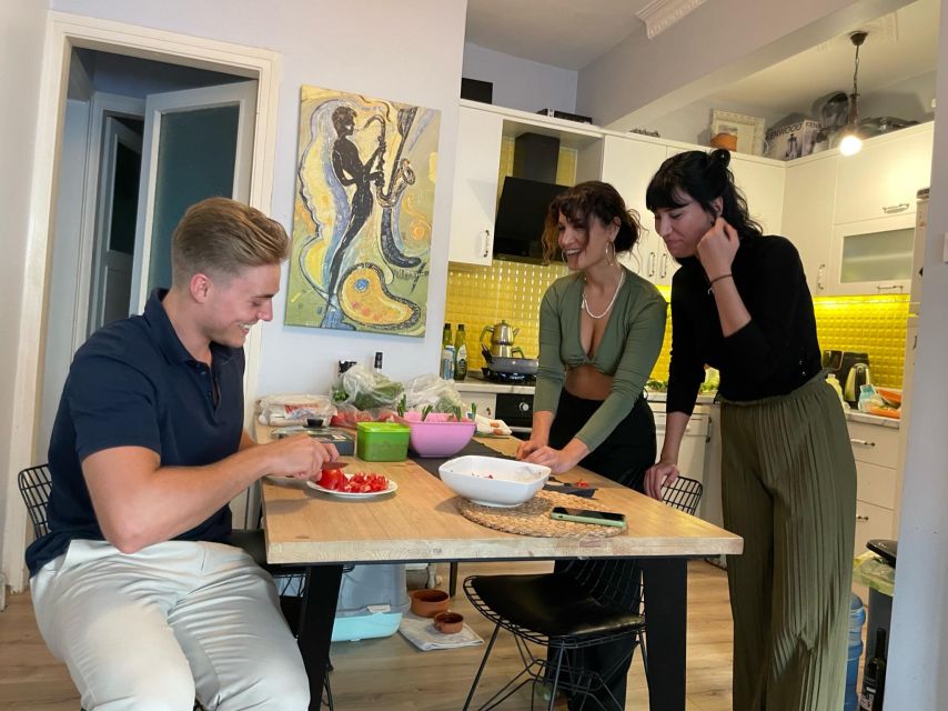 Istanbul: Vegan/Vegetarian Cooking Class with Locals at Home - What the Pace and Group Size Mean for You