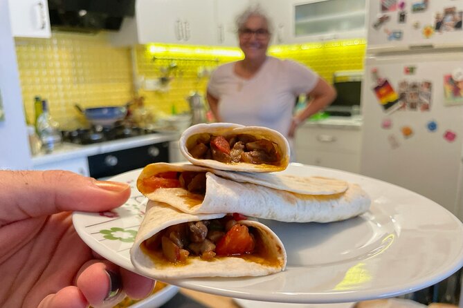 Istanbul Vegan/Vegeterian Cooking Class with Locals at Home - Folding vegan mantı and sharing the finished meal
