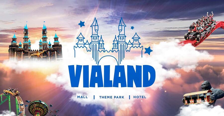 Istanbul: Vialand Theme Park Tickets with Package Options - What the shopping streets add to the day