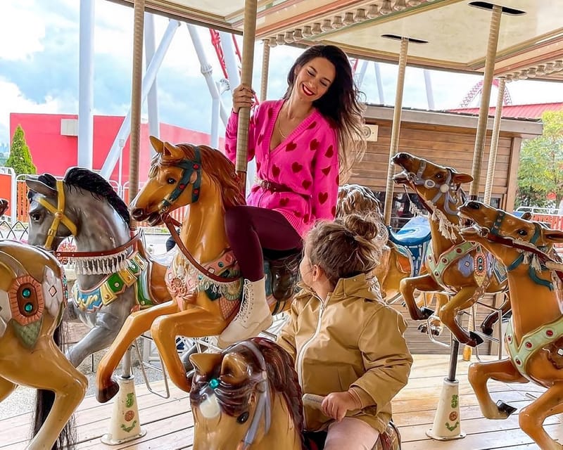 Istanbul: Vialand Theme Park Tickets with Package Options - Ending at the 10,000-seat outdoor stage