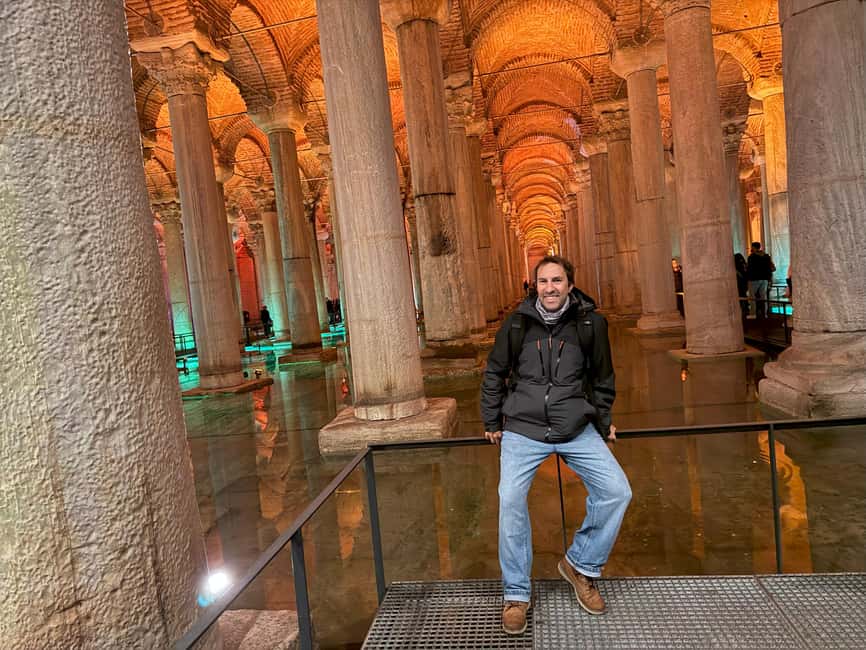 Istanbul Walking Tour: Mosques, Palace, Cistern with Lunch - Starting at the German Fountain