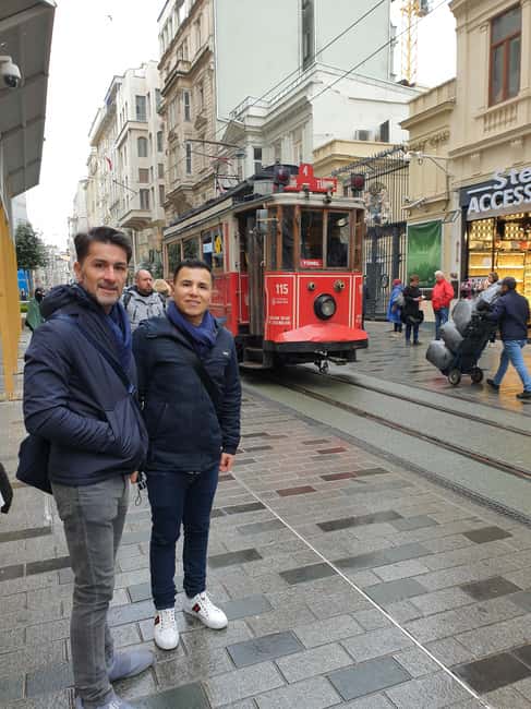 Istanbul Welcome Tour: Private Tour with a Local - A first walk through Istanbul that starts at your door