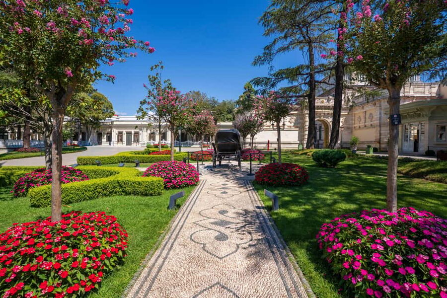 Istanbul: Yildiz Palace & Museum Skip the Ticket Line Entry - Finding the Valide Gate in Beşiktaş