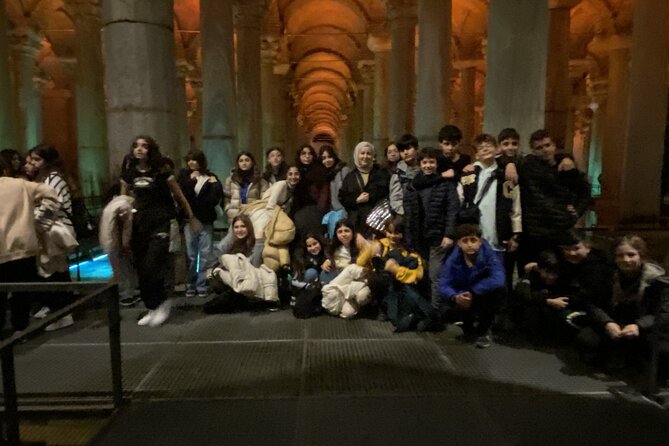 IstanbulBasilicaCistern/fastEntranceEnglish/Spanish (not tickets) - Meeting near Sultanahmet and entering the cistern