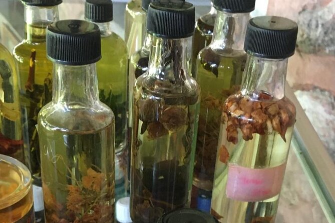 Little Hagia Sophia / Aromatherapy Workshop / Breakfast (include) - Lavender infusion and home distillation are the hands-on highlights
