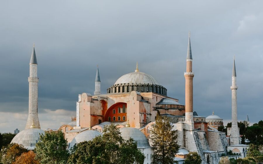 Little Hagia Sophia, Blue Mosque & Hagia Sophia Walking Tour - The Serpent Column and an ancient Greek victory