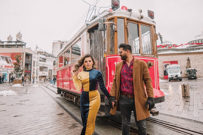 Love in Istanbul: Perfect Photo Moments at Iconic Locations - Key points to know before booking