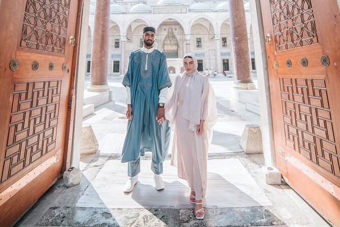 Love in Istanbul: Perfect Photo Moments at Iconic Locations - Who will get the most from this session?