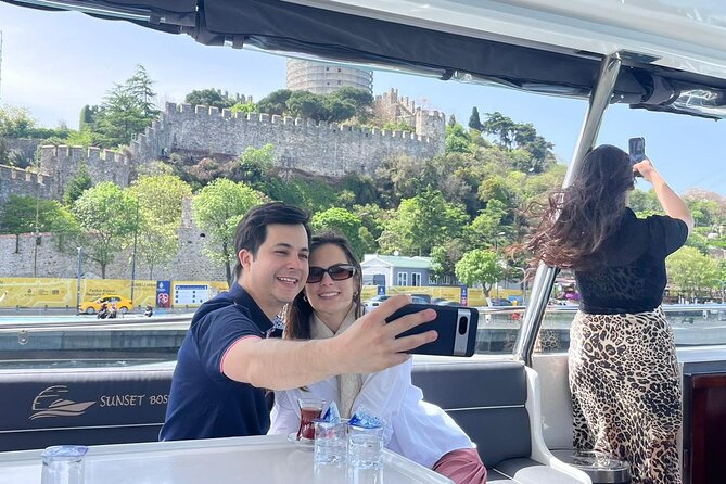 Luxury Bosphorus Yacht Cruise – Stopover in Asian Side - Kanlica Meydani and the famous yogurt stop