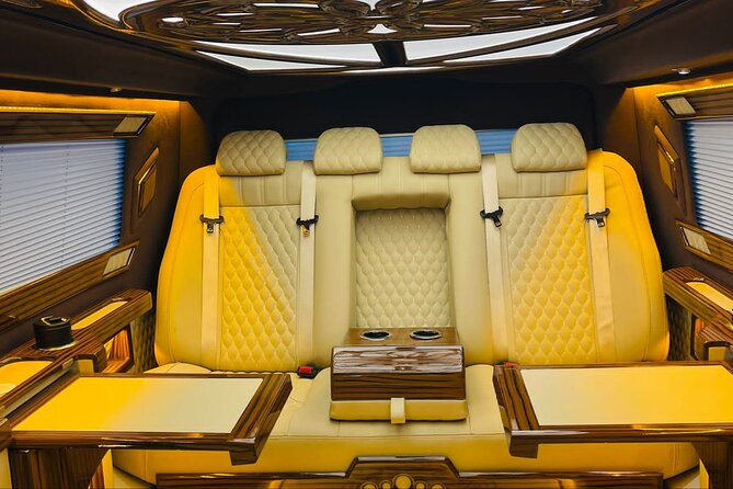Luxury Maybaych Van İstanbul Airport Meet Transfer - Comfort versus control of your schedule
