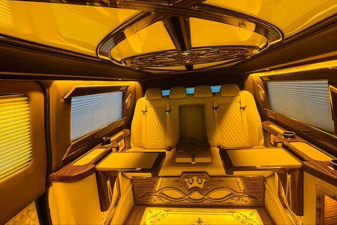 Luxury Maybaych Van İstanbul Airport Meet Transfer - Communication is part of the service