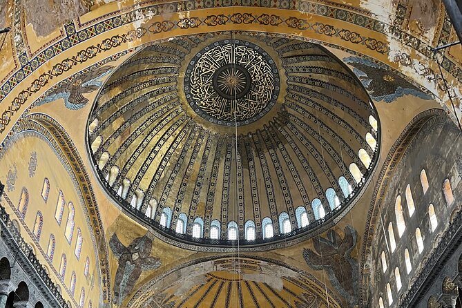 Luxury Private Istanbul Tour (allTickets and Transfers) VIP OSCAR - Blue Mosque: a quick look at Ottoman grandeur
