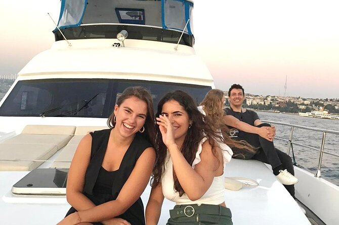 Luxury Sunset Yacht Cruise on the Bosphorus – Refresh & Relax - Returning past Sarayburnu, Galata, and Maiden’s Tower
