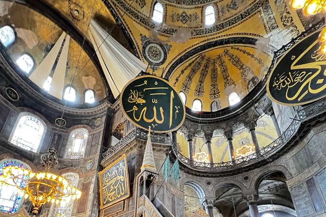 Magical Istanbul Old Town Private Full-Day Tour with Pickup - Two Hours at Topkapi Palace