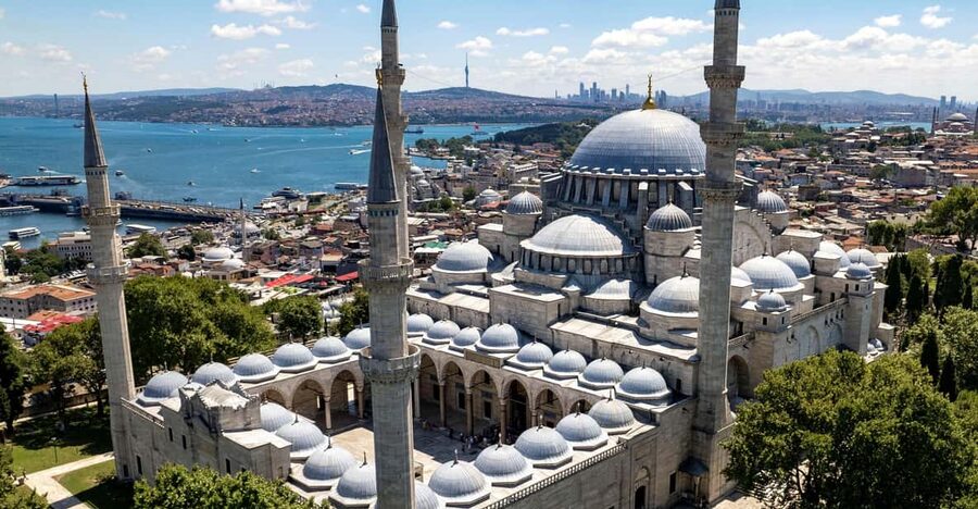 Magnificent Mosques of Istanbul - Why this five-hour walk works well