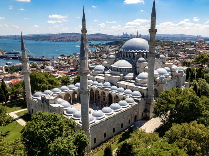 Magnificent Mosques of Istanbul - Nuruosmaniye and the covered market route