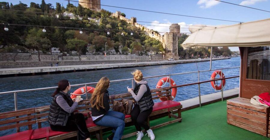 Morning Bosphorus Cruise and Spice Bazaar - Seeing Istanbul from the Bosphorus