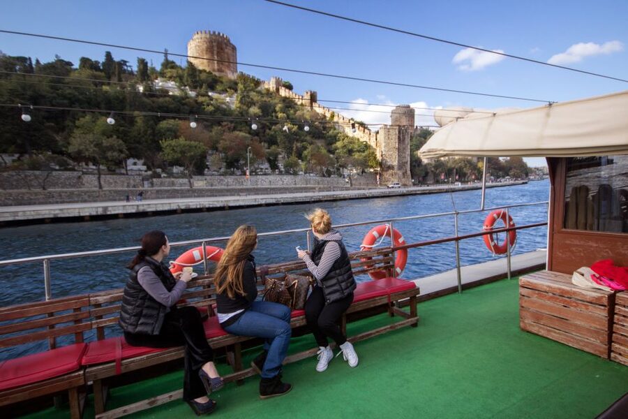 Morning Bosphorus Cruise and Spice Bazaar - Who will enjoy this outing most?