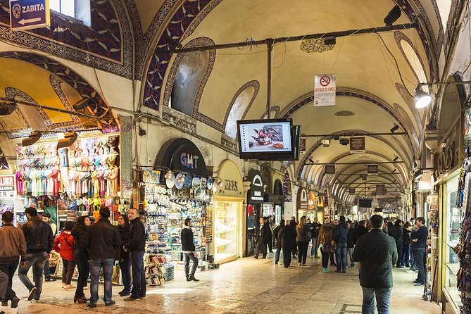Morning Istanbul: Half-Day Tour with Blue Mosque, Hagia Sophia, Hippodrome and Grand Bazaar - Guide Quality Makes the Biggest Difference