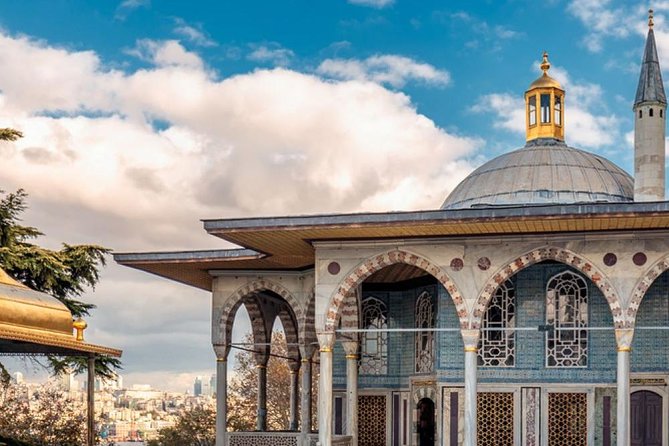Old City Tour Professional Guide All Entrance Tickets Included - Timing, group size, and the $299 price