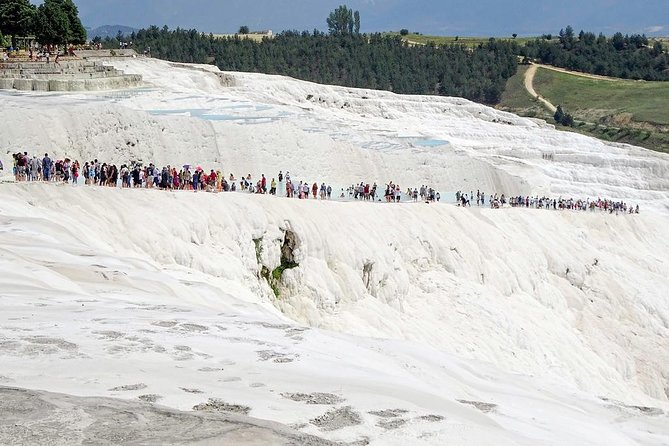 Pamukkale Tour from Istanbul - Lunch, breakfast, and the real tour price