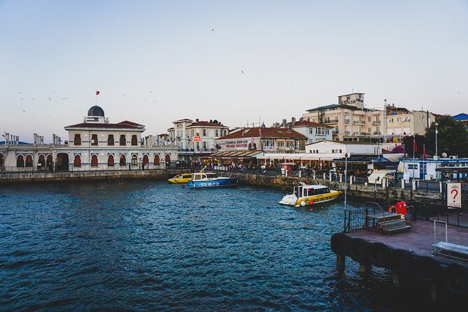 Princes' Islands Cruise with Lunch and Transfer Full-Day Tour - Getting from your hotel to the private boat