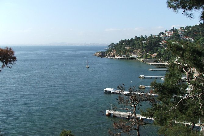 Princes' Islands Tour from Istanbul - Heybeliada: a short taste of island life