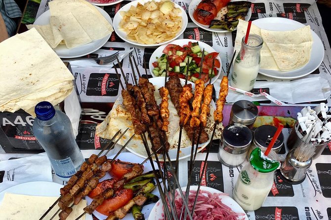Private and guided Food and Culinary Tour of Istanbul - Tophane coffee, tea, and fresh baklava