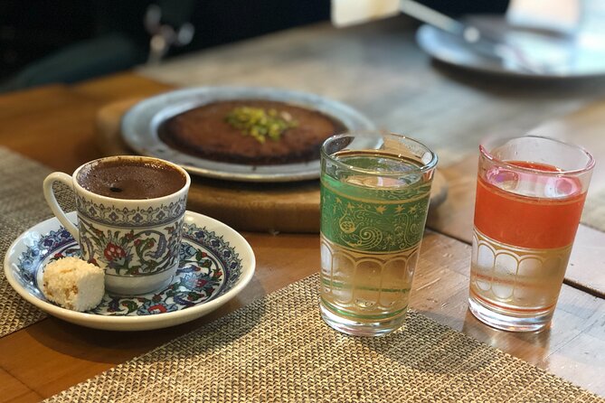 Private and guided VEGETARIAN / VEGAN tour of Istanbul - Secret tastings and the final ferry station
