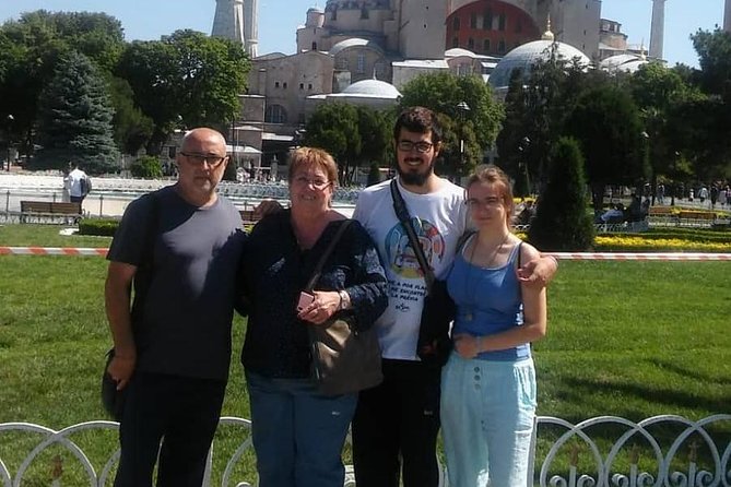 PRIVATE GUIDED Exploration Tour of İstanbul Old City Tour - Hagia Sophia: 1 hour among empires