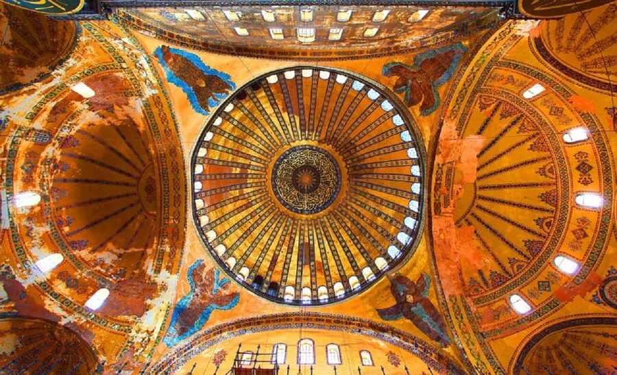 Private Guided Istanbul Luxury Tour (Tickets and Transfers) - The Blue Mosque, an active place of worship