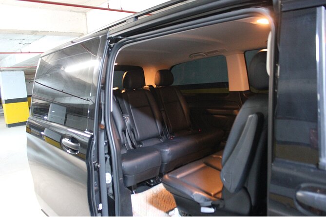 Private Istanbul Airport (IST) Arrival or Departure Transfer - What the drivers are like