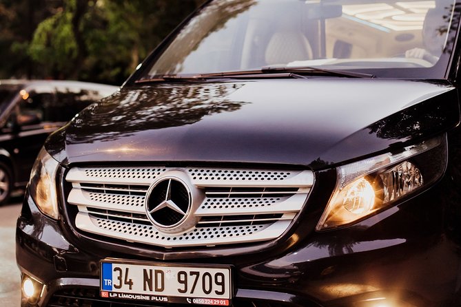 Private Istanbul Airport Transfer to Blue Mosque Sultan Ahmet - Driver service and comfort