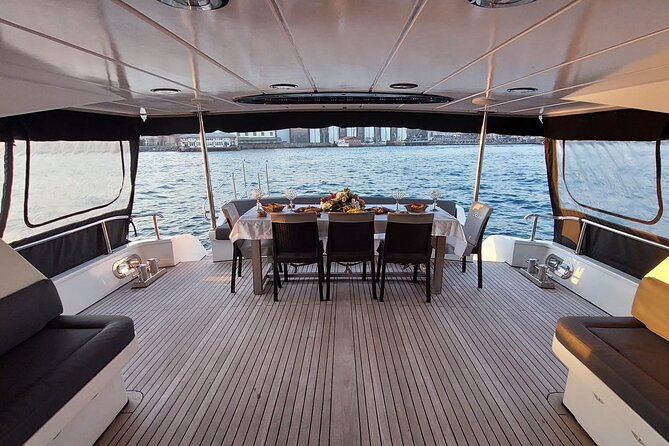 Private Istanbul Bosphorus Yacht Cruise - Views, photographs, and the changing light