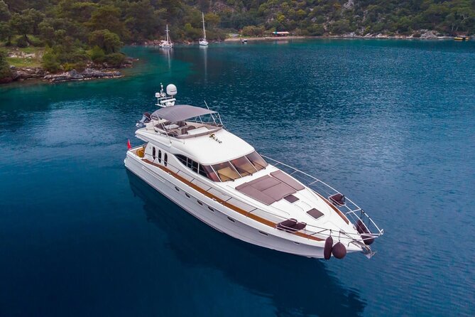 Private Istanbul Bosphorus Yacht Cruise - What the yacht time actually includes