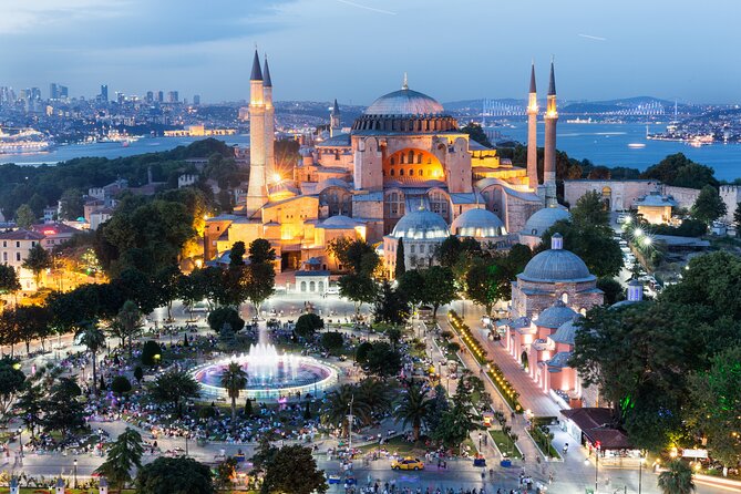Private Istanbul Combo Tour - Classic Old City and Bosphorus Cruise - The Bosphorus cruise between two continents